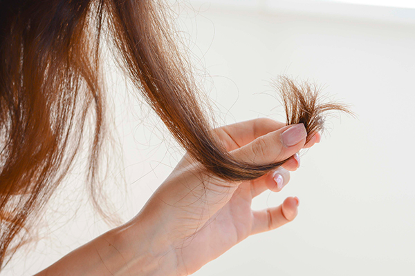 چگونه بفهمید موهای شما به پروتئین نیاز دارد؟