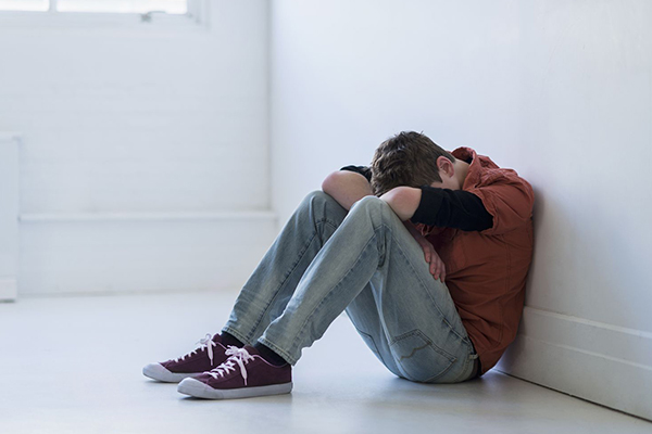 عوامل افسردگی دوره‌ی نوجوانی